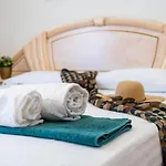 1 1 Beautiful Seafront With Balcony And Wifi Los Cristianos (Tenerife)