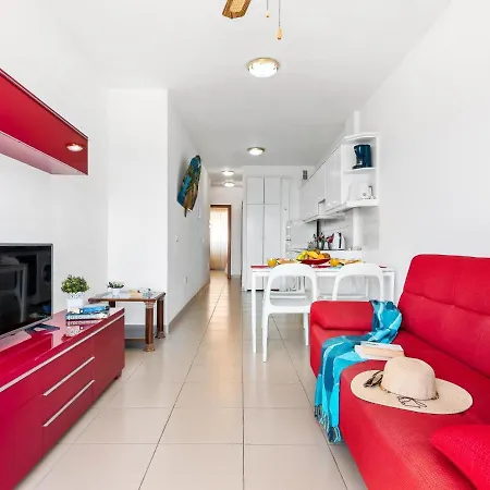 1 1 Beautiful Seafront With Balcony And Wifi شقة لوس كريستيانوس