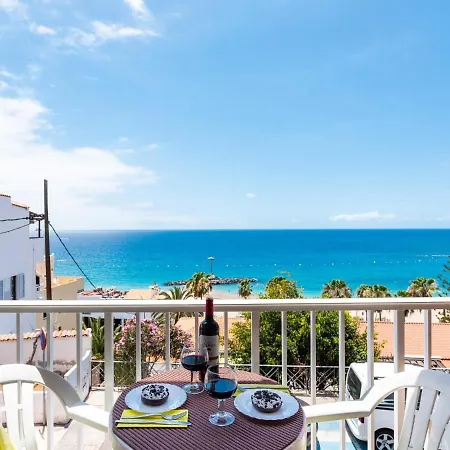 Апартаменты 1 1 Beautiful Seafront With Balcony And Wifi Лос Кристианос