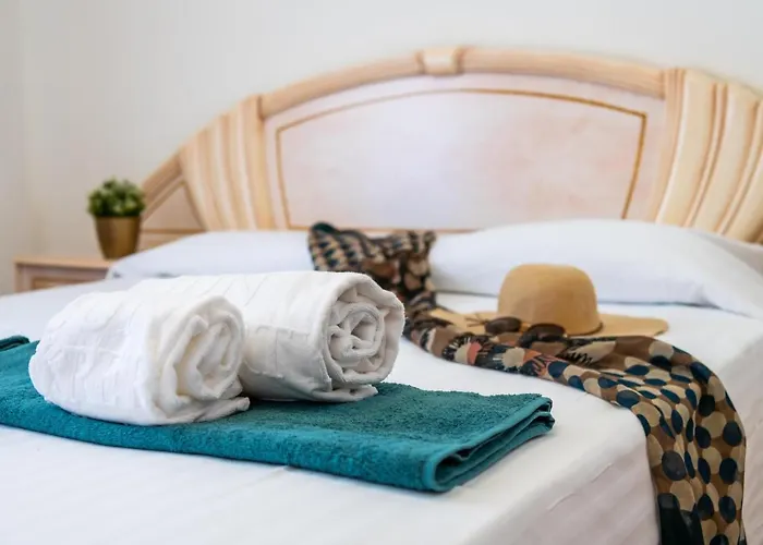 1 1 Beautiful Seafront With Balcony And Wifi Los Cristianos (Tenerife)