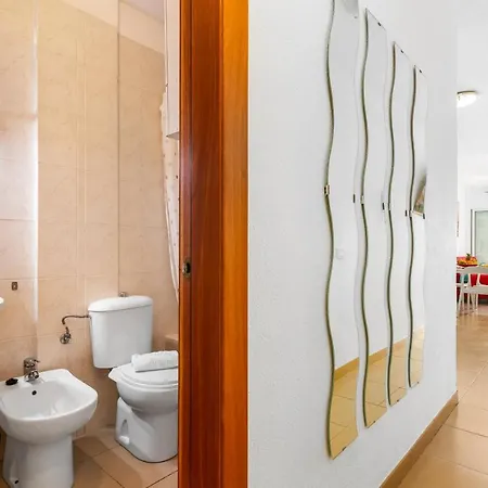 1 1 Beautiful Seafront With Balcony And Wifi *