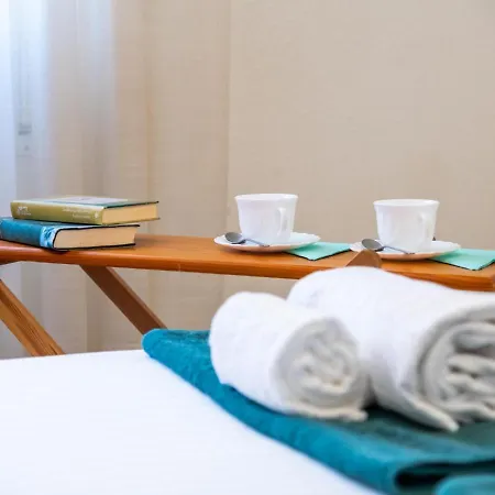 1 1 Beautiful Seafront With Balcony And Wifi *