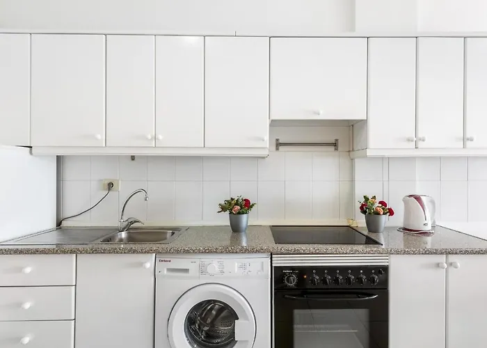 1 1 Beautiful Seafront With Balcony And Wifi